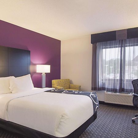Готель La Quinta By Wyndham Cleveland - Airport North Екстер'єр фото