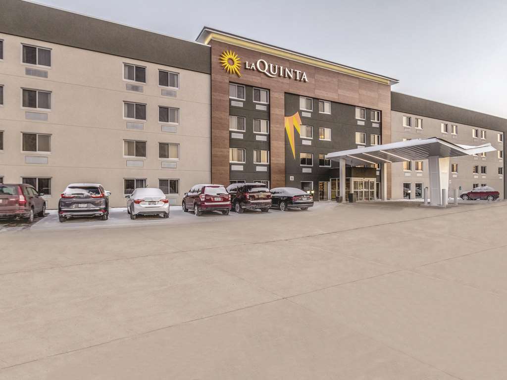 Готель La Quinta By Wyndham Cleveland - Airport North Екстер'єр фото