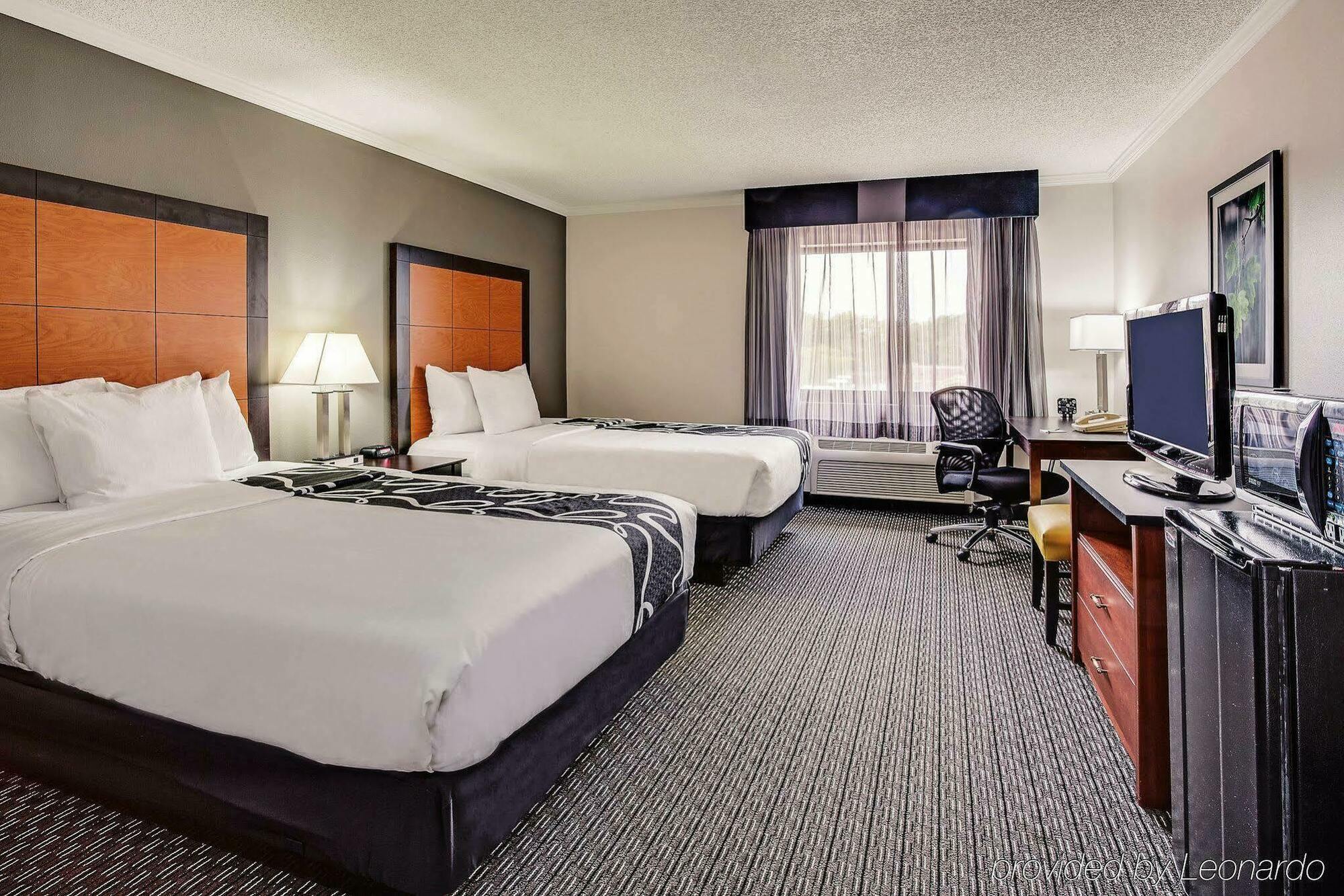 Готель La Quinta By Wyndham Cleveland - Airport North Екстер'єр фото