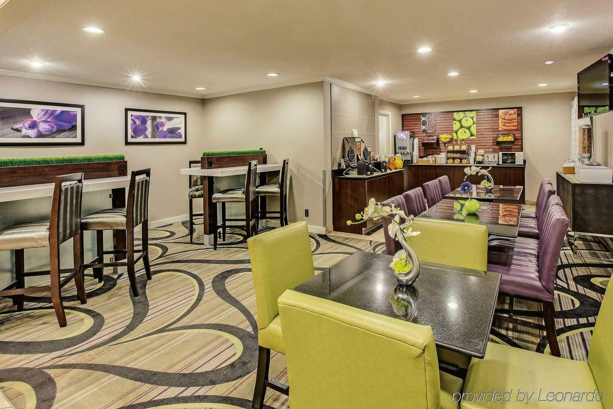 Готель La Quinta By Wyndham Cleveland - Airport North Екстер'єр фото